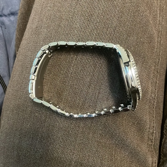 New watch - Picture 3 of 5